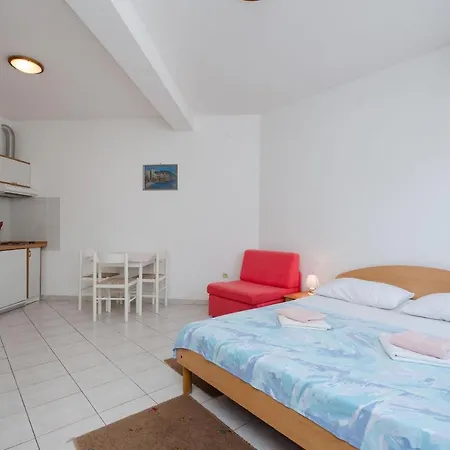 Branimir Apartament Novi Vinodolski